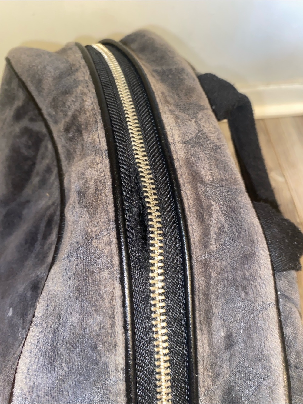 Rare Vintage Y2K Juicy Couture Velour Backpack - Picture 12 of 17
